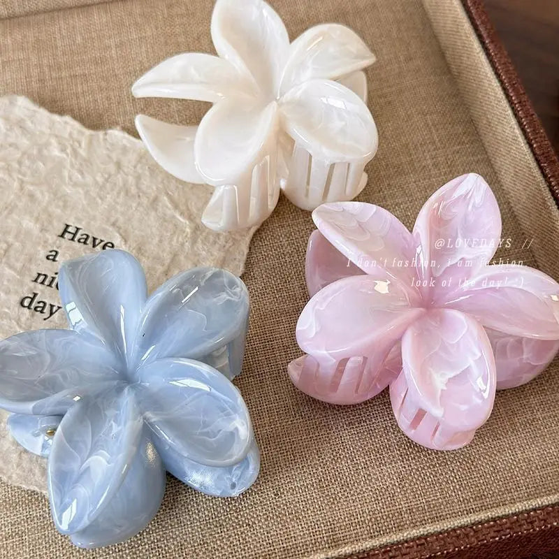 Women's Flower Hair Clips Sweet Cute Kawaii Fashionable Simple Versatile Hair Grabs Popular Egg Floral Hair Accessories Girls