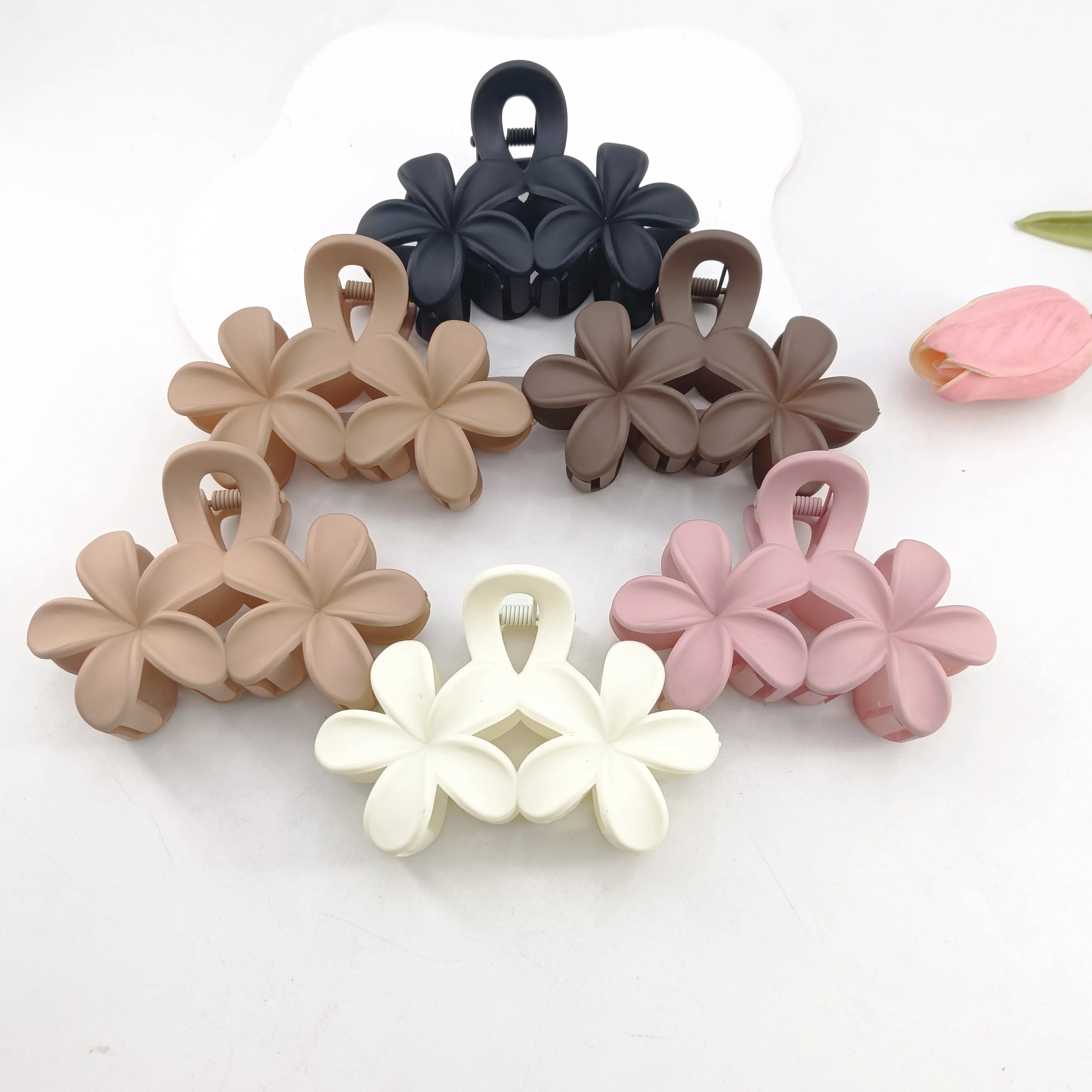 Flower Hair Claw Clips Non-Slip Matte Flower Hair Clips for Women Cute Hair Clips, Hawaiian Hair Flower Clip Large Plumeria