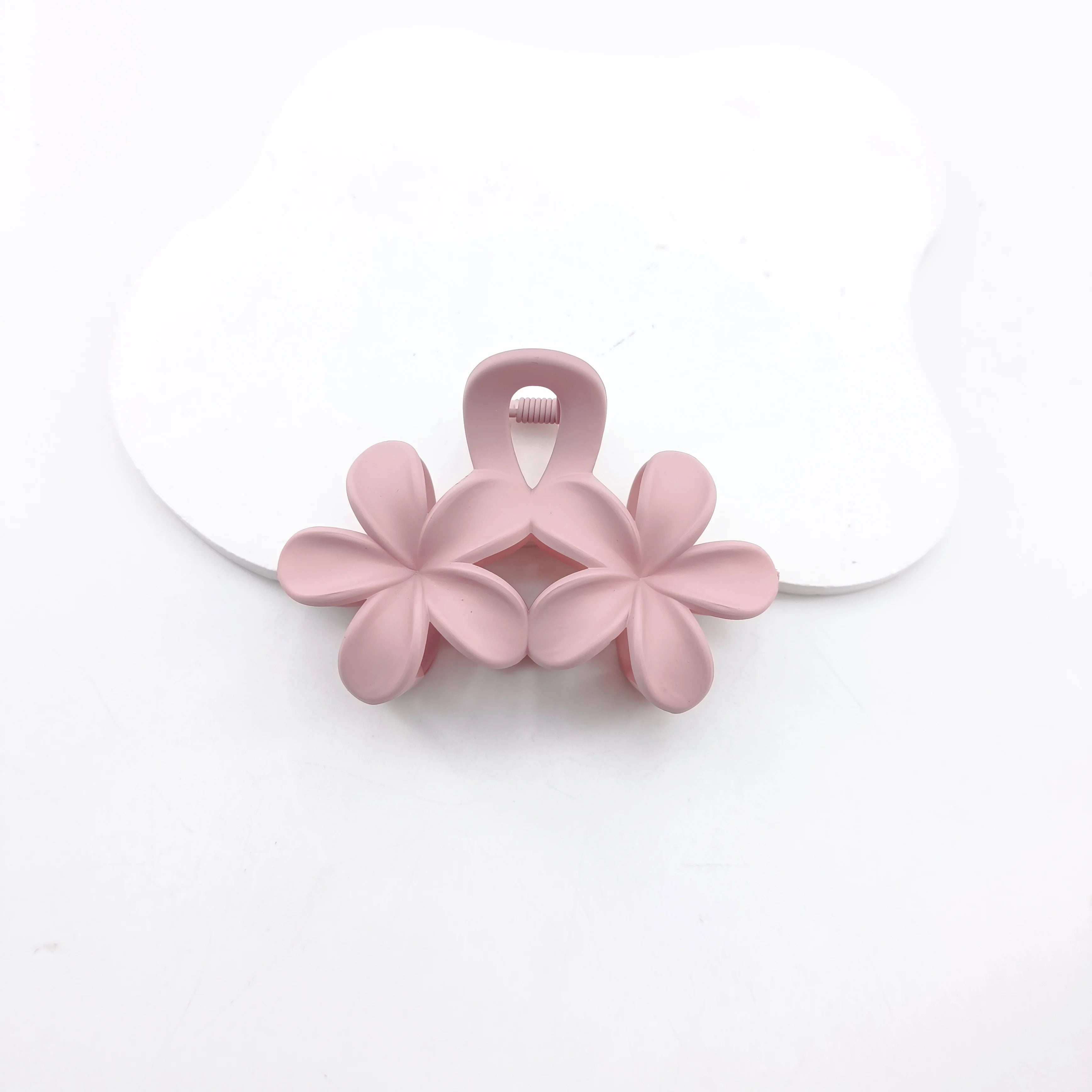 Flower Hair Claw Clips Non-Slip Matte Flower Hair Clips for Women Cute Hair Clips, Hawaiian Hair Flower Clip Large Plumeria
