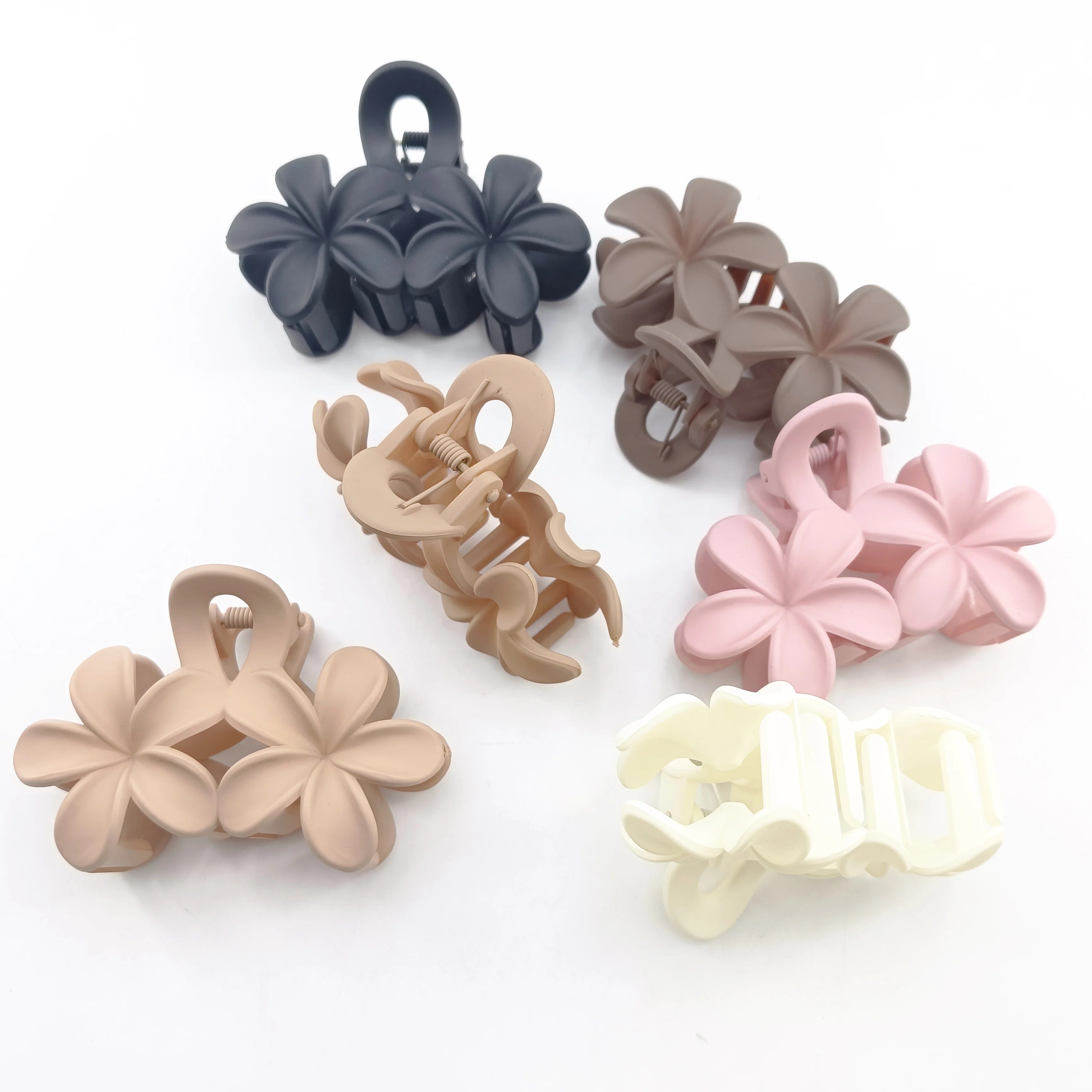 Flower Hair Claw Clips Non-Slip Matte Flower Hair Clips for Women Cute Hair Clips, Hawaiian Hair Flower Clip Large Plumeria