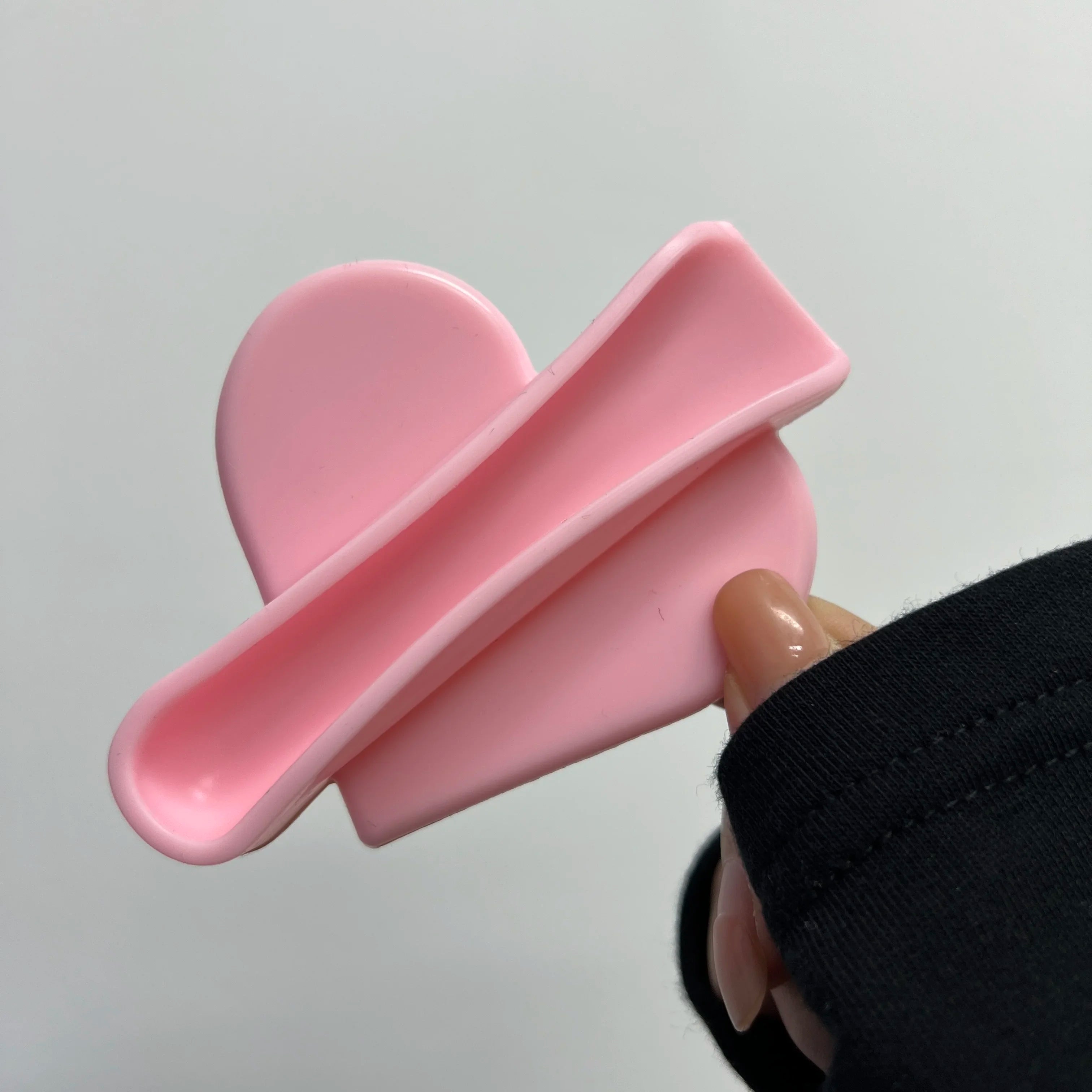 Lip Gloss Holder Phone Case Lipstick Lip Glaze Phone Case Self-Adhesive Silicone Lip Gloss Holder For iPhone And Android Phones